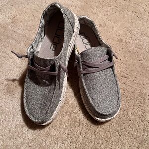 Hey Dude women’s shoes
